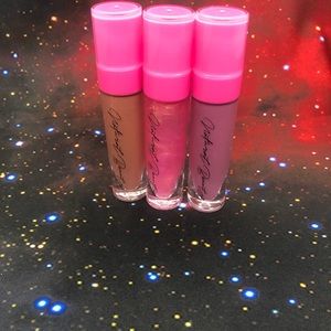 Vegan lip gloss